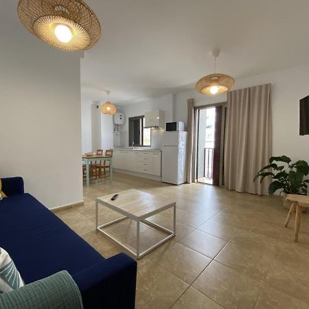 Vivienda Vacacional Sur De Europa B 3 5 La Restinga Bagian luar foto